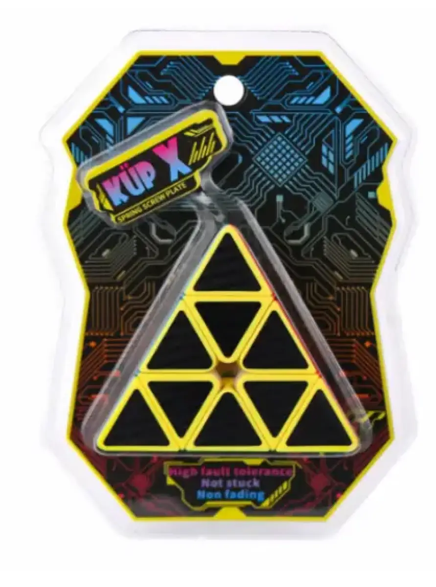 VAKUMDA ÜÇGEN KÜP