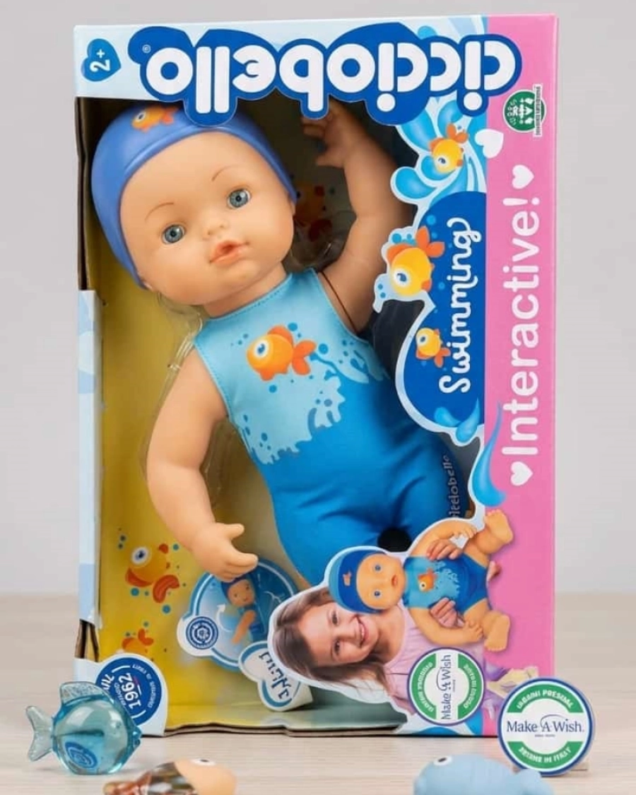 CICCIOBELLO YÜZÜYOR